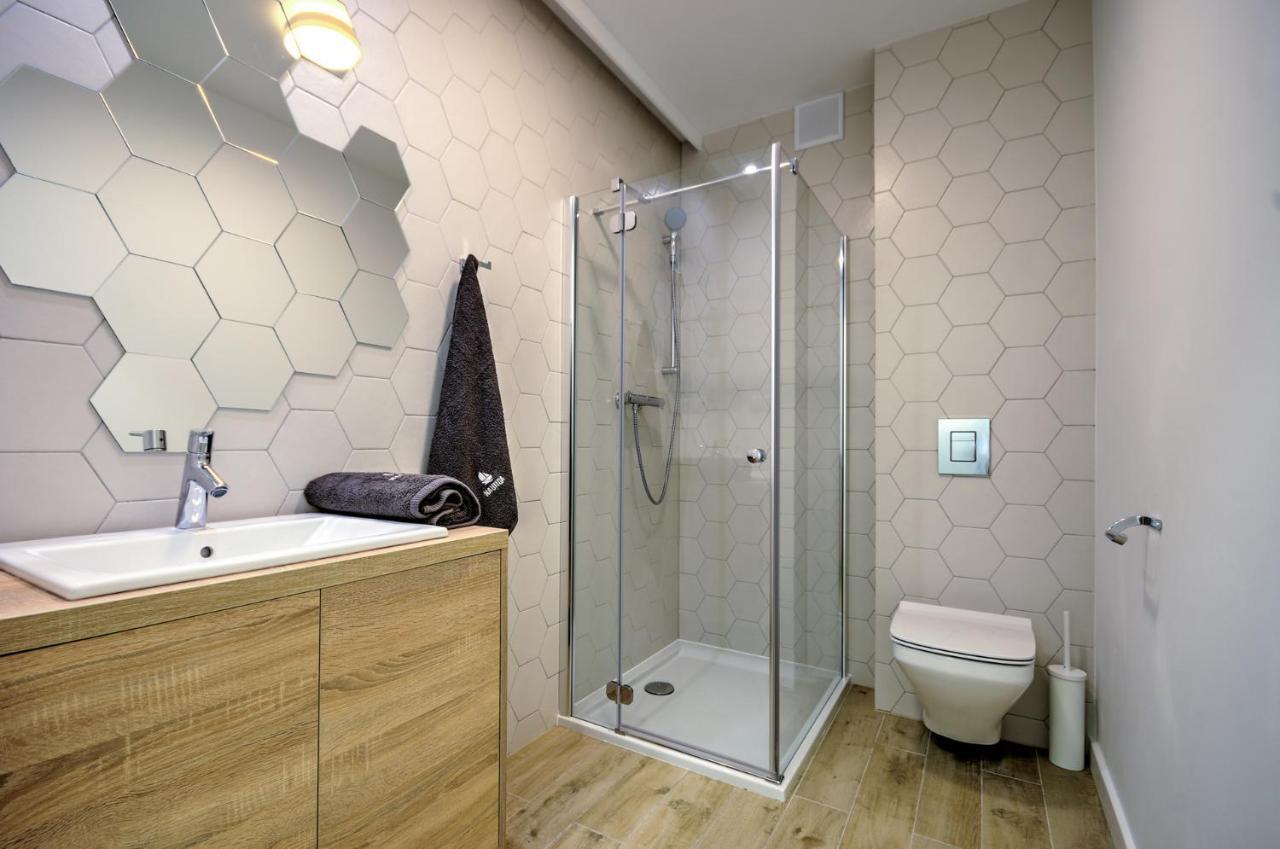 Apartamenty Nautica Blisko Plazy นีคอร์เซ ภายนอก รูปภาพ